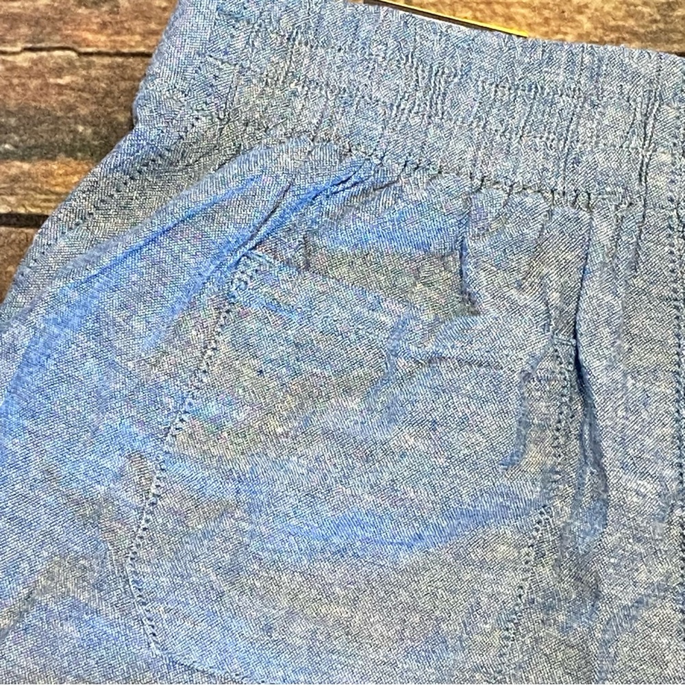 New with Tags GAP Women's Light Blue Chambray Linen-Blend Shorts Size Medium - Picture 6 of 10